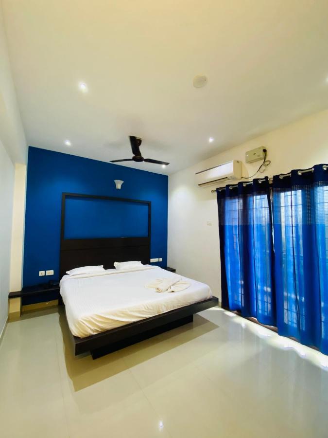 Tulips Residency - Airport Hotel Pilamedu ภายนอก รูปภาพ